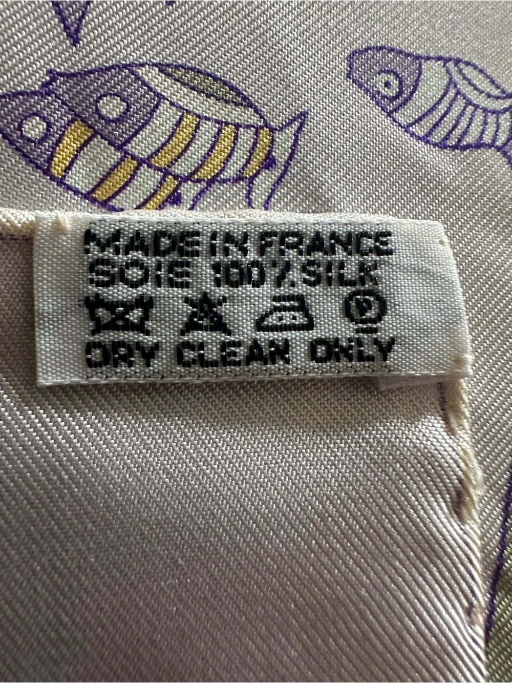 Authentic Hermès Rencontre Océane 90 Silk Scarf Annie Faivre 2001 Lavender